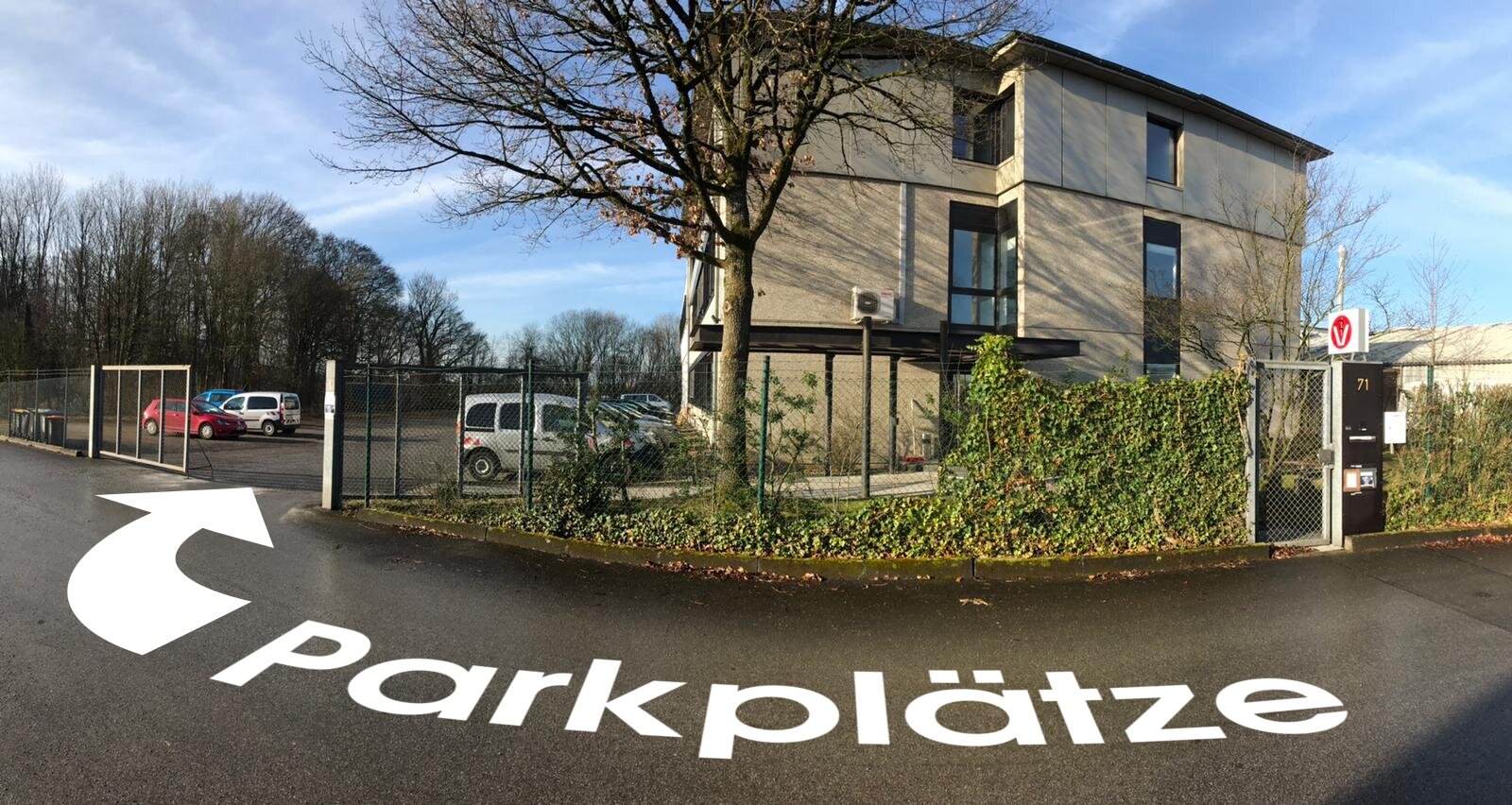 Kundenparkplatz von Tierarzt in Wuppertal